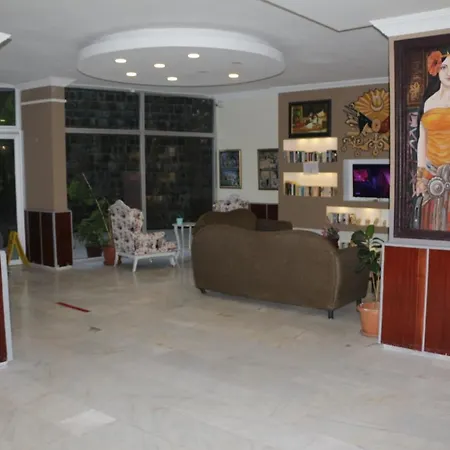 酒店 Zeus Turunc Hotel 马尔马里斯