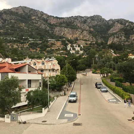 Zeus Turunc Hotel 3*