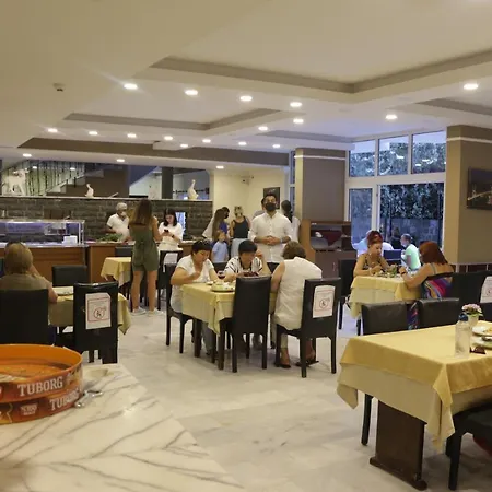 Zeus Turunc Hotel Hotell 3*